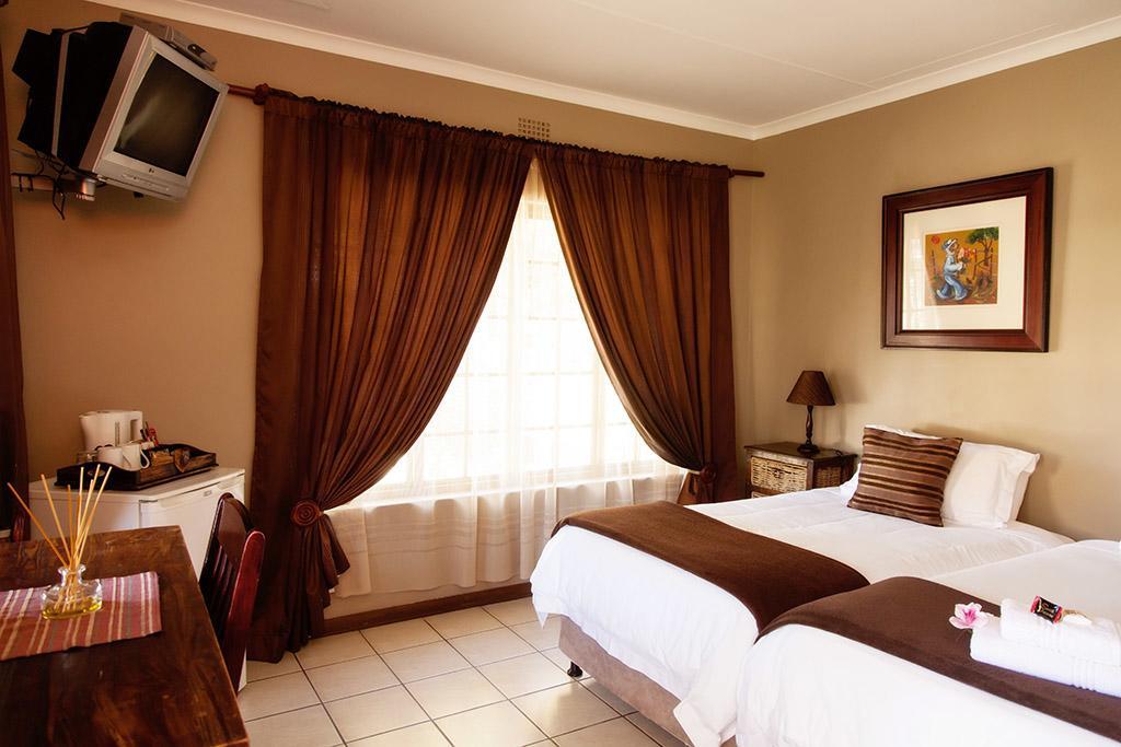 Bed and Breakfast Holme Lea Manor Piet Retief Esterno foto