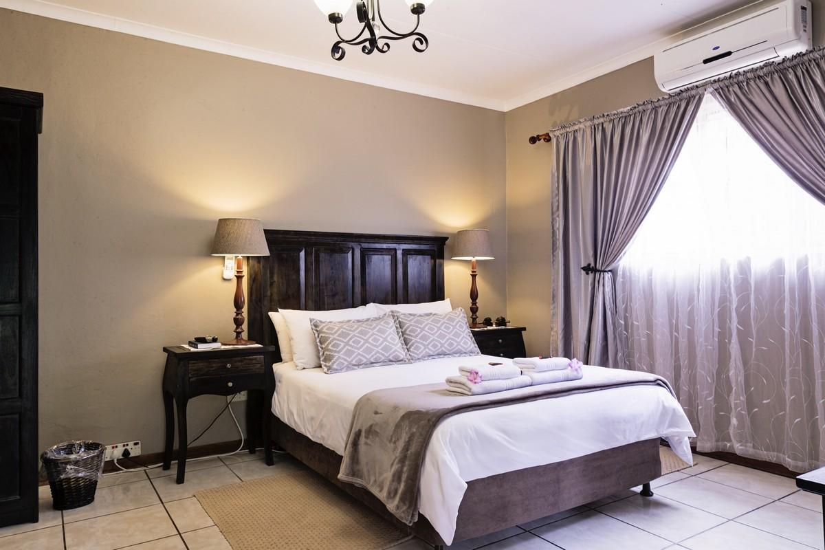 Bed and Breakfast Holme Lea Manor Piet Retief Esterno foto