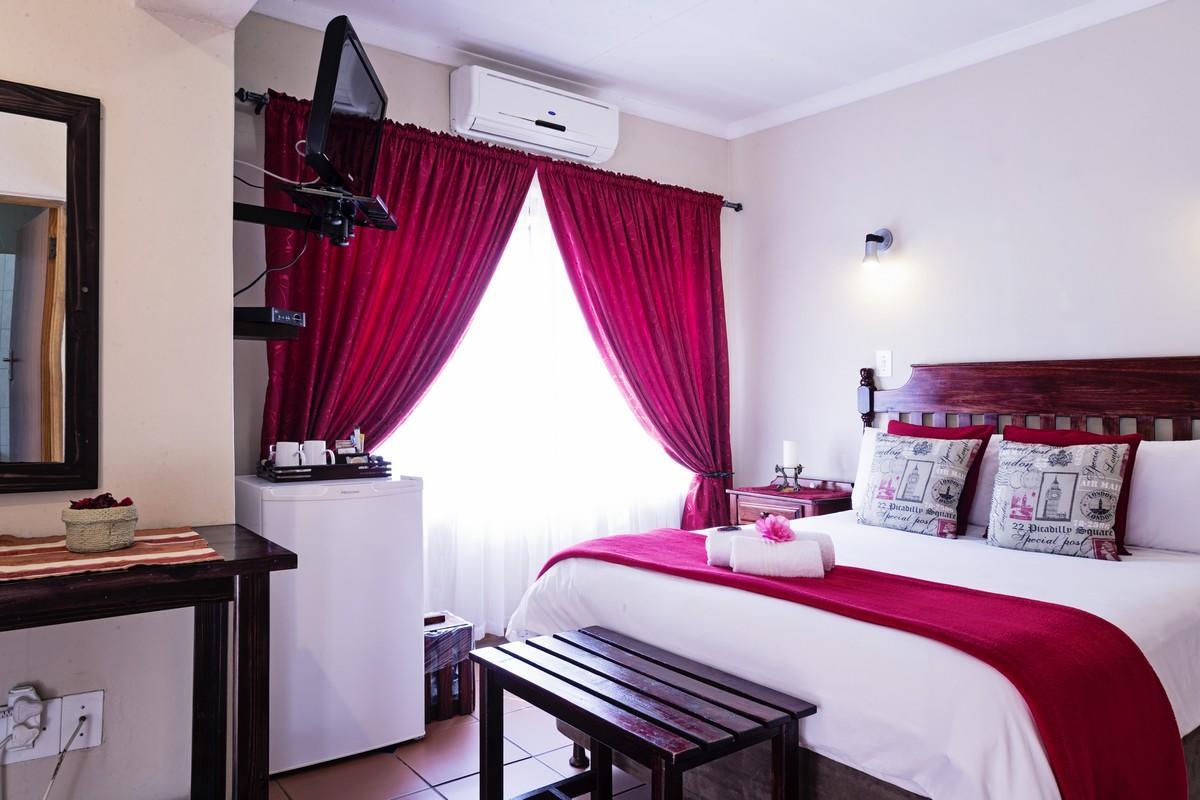 Bed and Breakfast Holme Lea Manor Piet Retief Esterno foto
