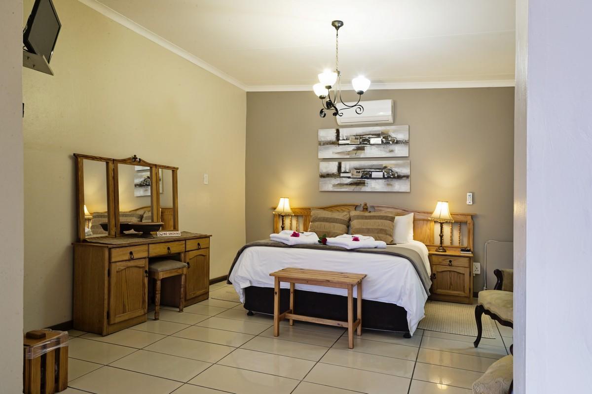 Bed and Breakfast Holme Lea Manor Piet Retief Esterno foto