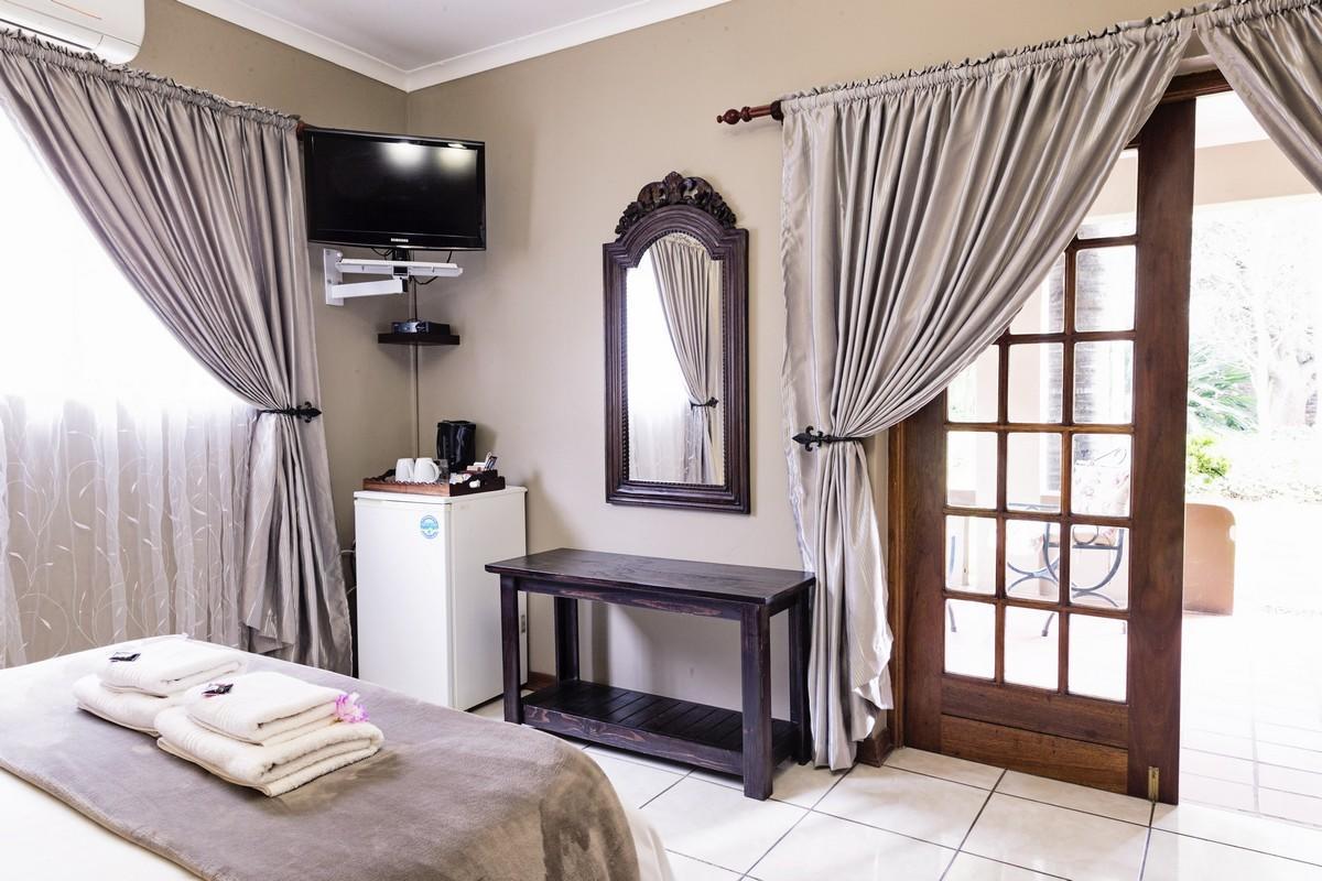 Bed and Breakfast Holme Lea Manor Piet Retief Esterno foto